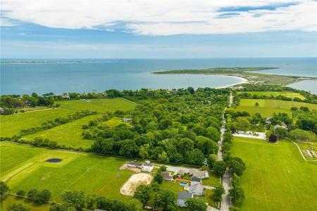 500 Third Beach Road, Middletown, Rhode Island 02842, USA