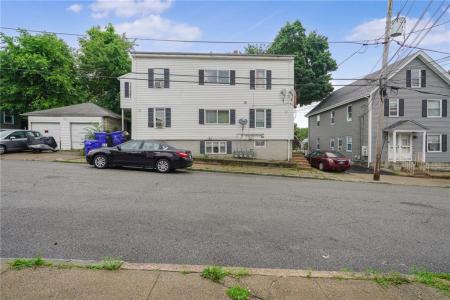 39 Highland Street, Pawtucket, Rhode Island 02860, USA