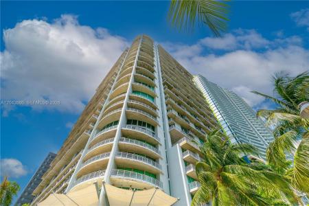 690 SW 1st Ct PHII17, Miami, Florida 33130, USA