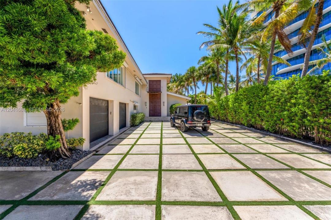 105 Ocean Blvd, Golden Beach, Florida 33160, USA