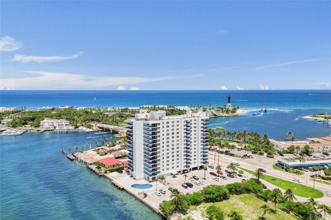 2639 N Riverside Dr 206, Pompano Beach, Florida 33062, USA