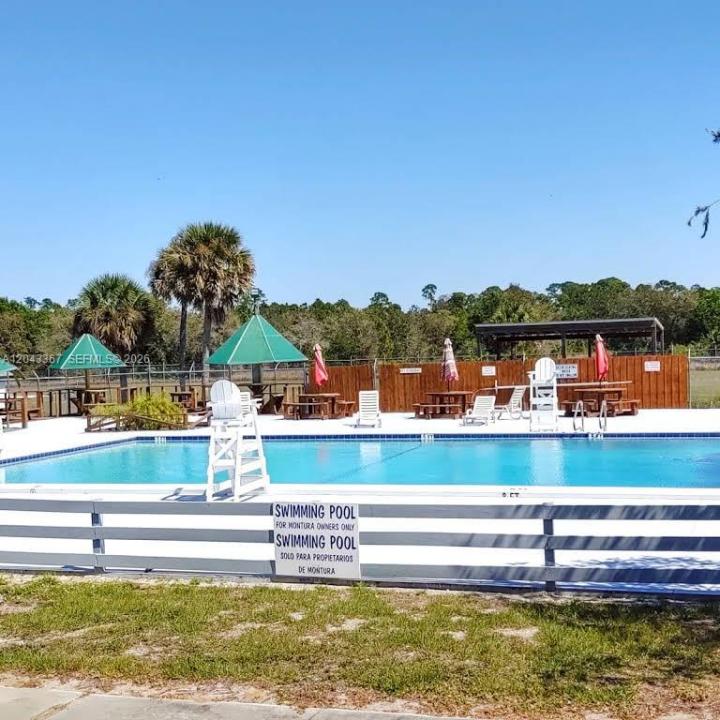 133 Hunting Club Ave, Clewiston, Floride 33440, États-Unis