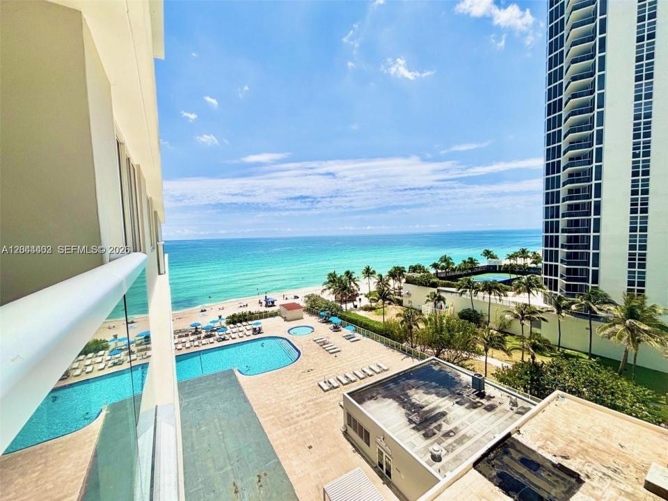 19201 Collins Ave 606, Sunny Isles Beach, פלורידה 33160, ארצות הברית של אמריקה