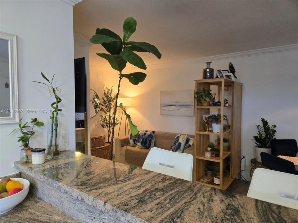 820 Salzedo St 405, Coral Gables, Floride 33134, États-Unis
