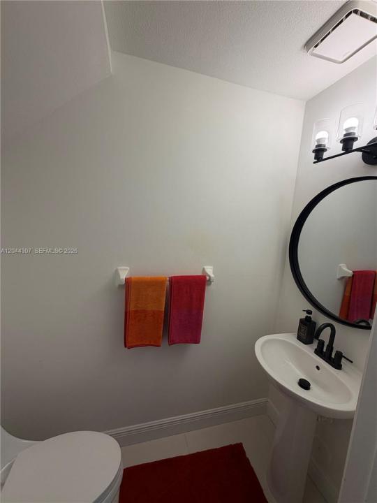 16619 Hemingway Dr, Weston, Florida 33326, USA