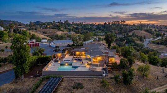 San Jacinto Circle East, Fallbrook, كاليفورنيا 92028, الولايات المتحدة