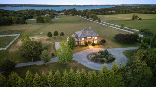 474 Wapping Road, Portsmouth, Rhode Island 02871, USA
