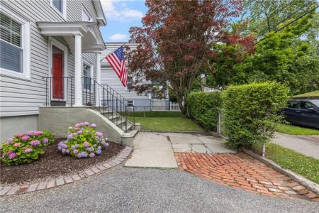 121 Bay View Avenue 1, Bristol, Rhode Island 02809, Stati Uniti
