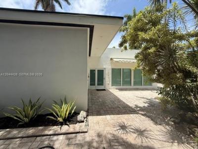 1047 NE 84th St, Miami, Florida 33138, USA