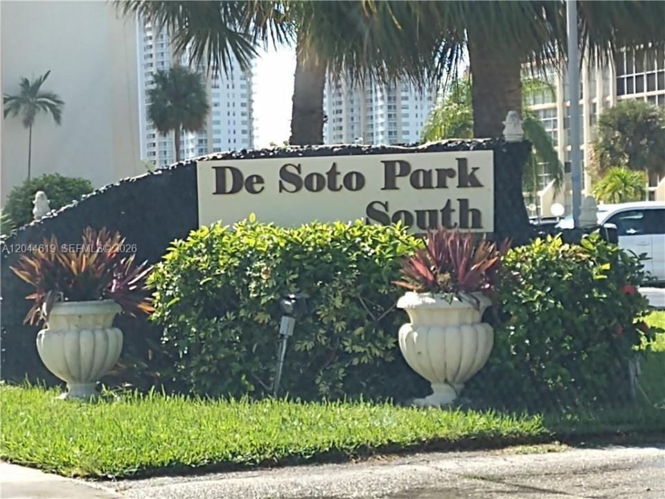601 Three Islands Blvd 517, Hallandale Beach, Floride 33009, États-Unis