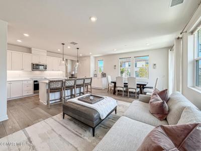 Capistrano Drive, Ventura, カリフォルニア 93004, アメリカ合衆国