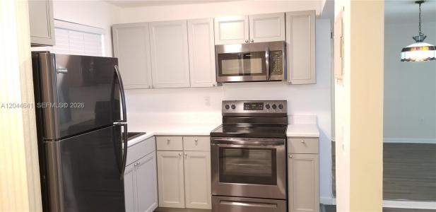 8130 Sunrise Lakes Blvd 206, Sunrise, Florida 33322, USA