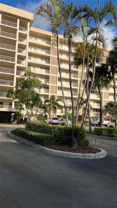 2901 S Palm Aire Dr 408, Pompano Beach, Floride 33069, États-Unis