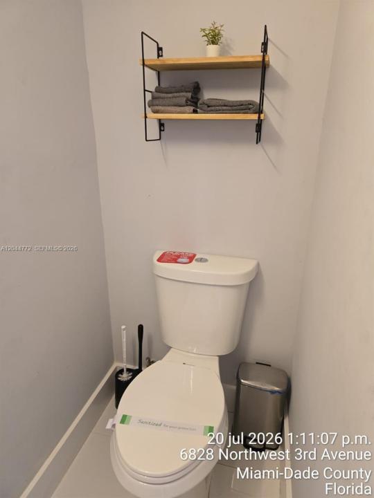 6828 NW 3rd Ave 2, Miami, Florida 33150, Amerika Birleşik Devletleri