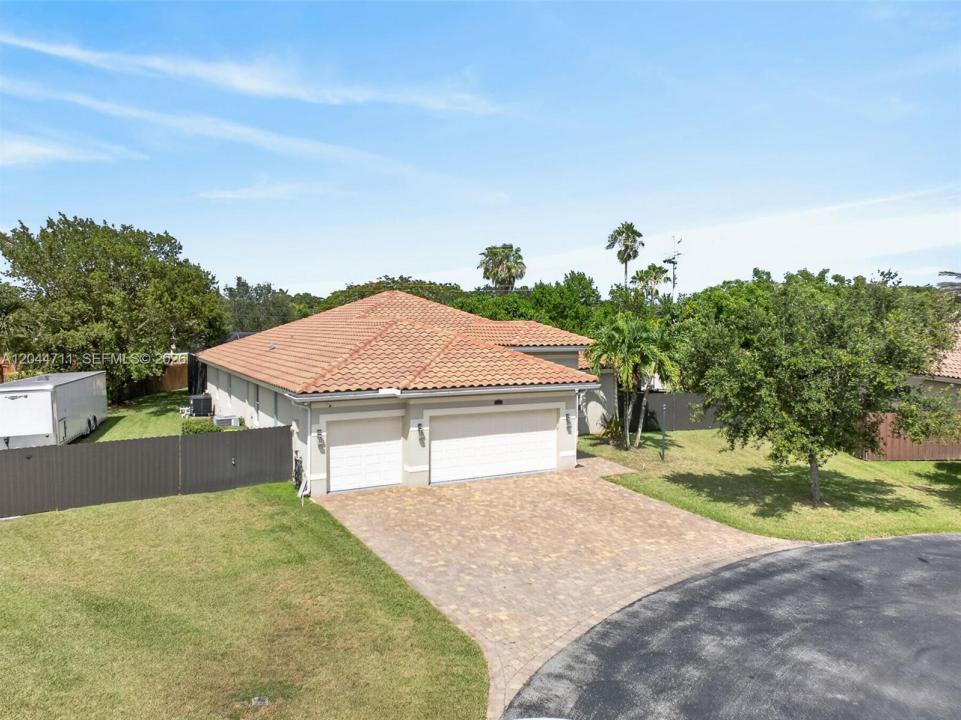 2135 NW 14th Ter, Homestead, Floride 33030, États-Unis