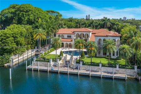 150 Edgewater Dr, Coral Gables, פלורידה 33133, ארצות הברית של אמריקה