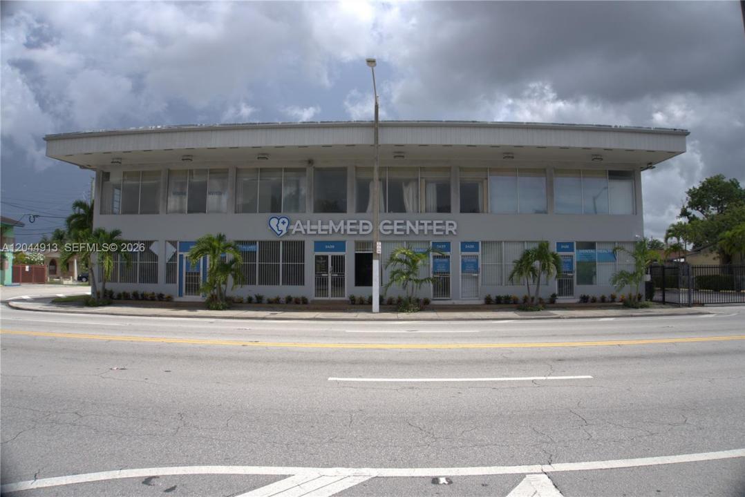 2433 NW 7th St, Miami, Floride 33125, États-Unis