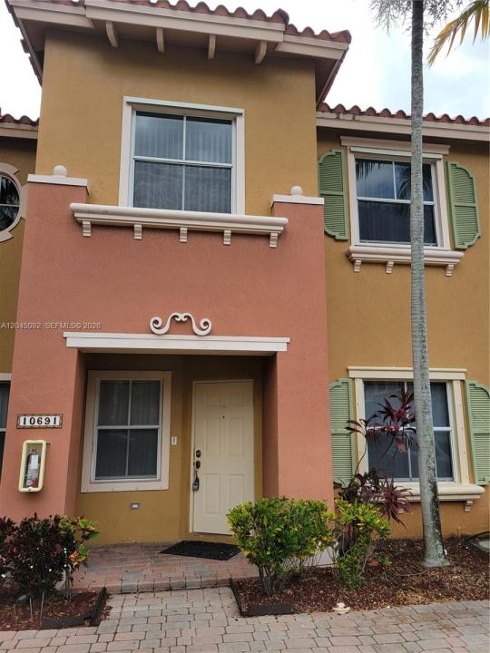 10691 SW 6TH ST 804, Pembroke Pines, Floride 33025, États-Unis