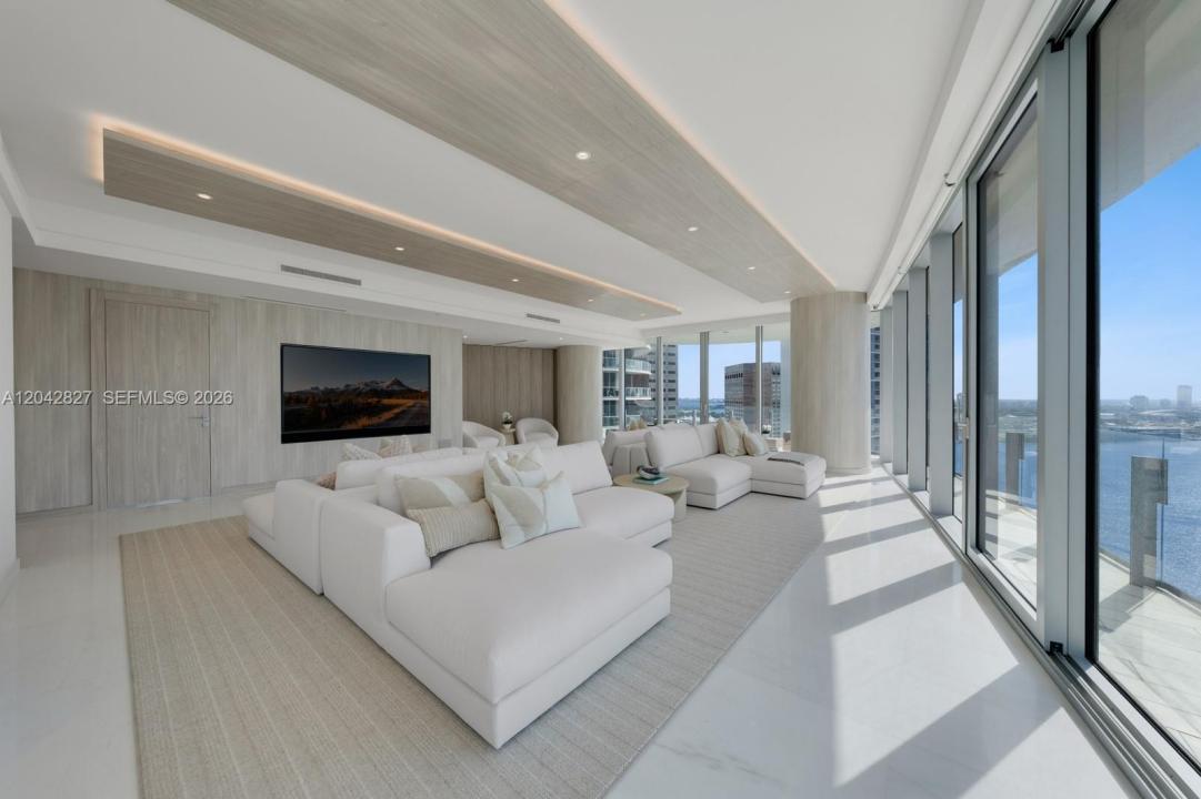 300 Biscayne Boulevard Way 2701, Miami, Floride 33131, États-Unis