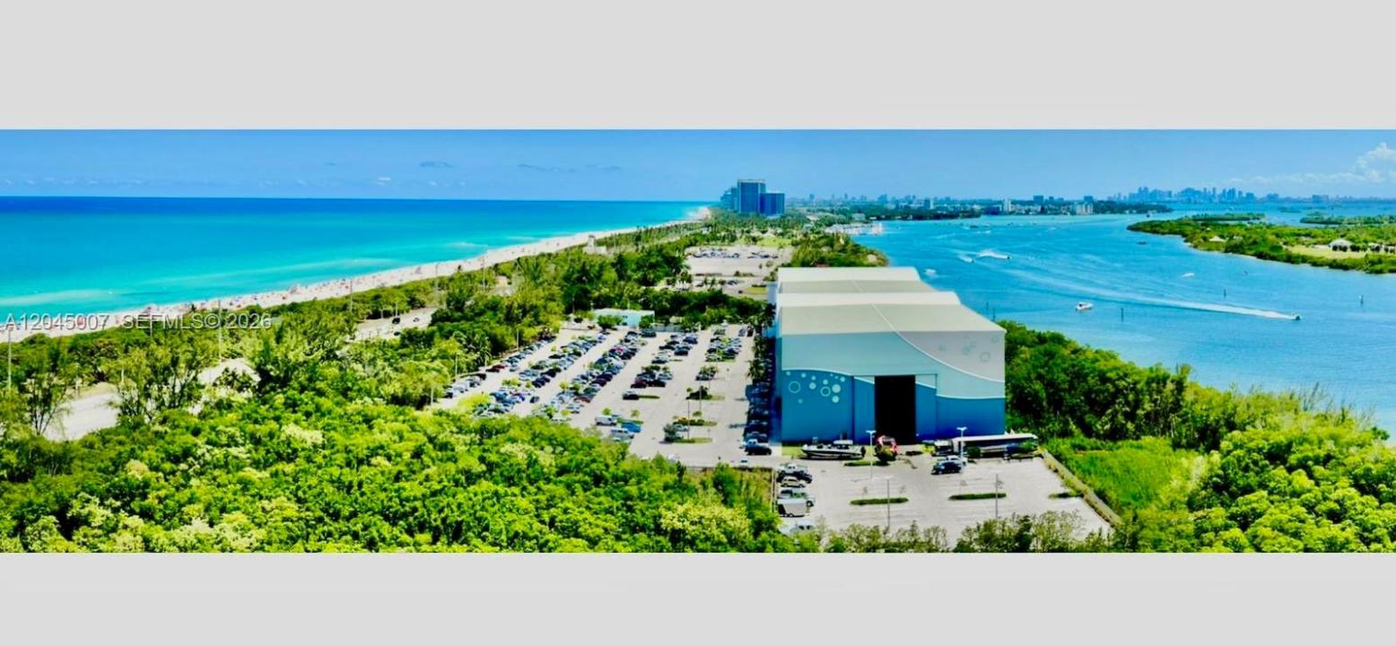 100 Bayview Dr 2124, Sunny Isles Beach, Florida 33160, Stati Uniti