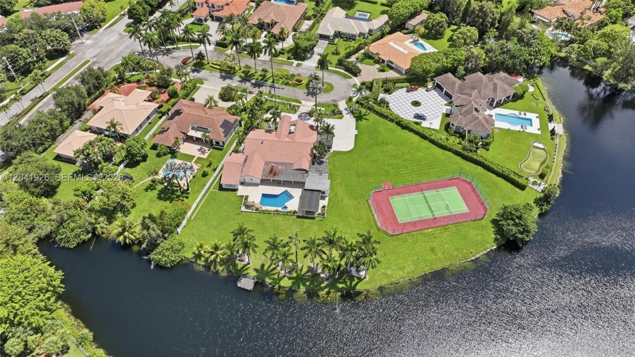 16170 Saddle Ln, Weston, Florida 33326, USA