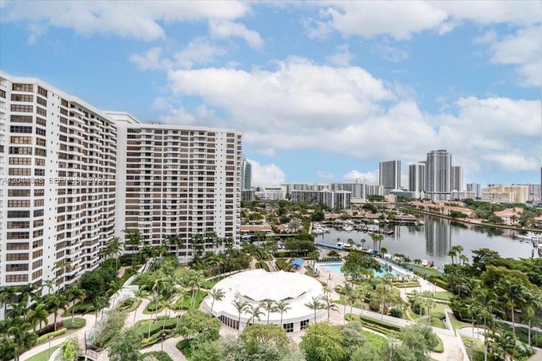 600 Three Islands Blvd 1413, Hallandale Beach, Florida 33009, USA