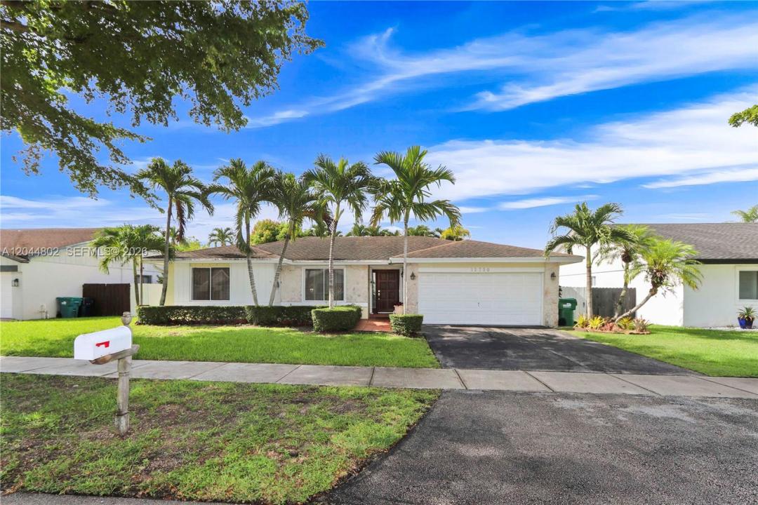 12730 SW 119th St, Miami, Florida 33186, USA