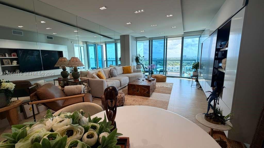 601 NE 36th St 1306, Miami, Floride 33137, États-Unis