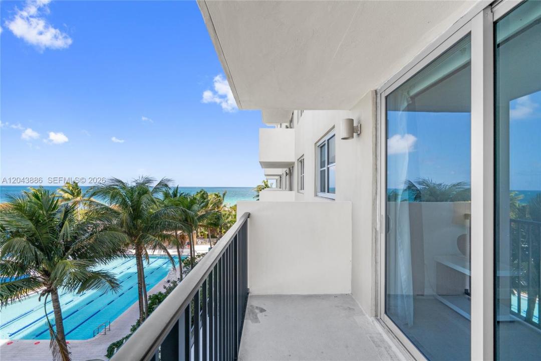 9273 Collins Ave 408, Surfside, Floride 33154, États-Unis