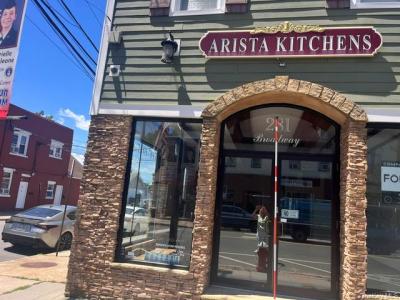 281 Broadway, Oyster Bay, New York 11714, Stati Uniti