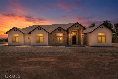 Maple, Hesperia, California 92345, Stati Uniti