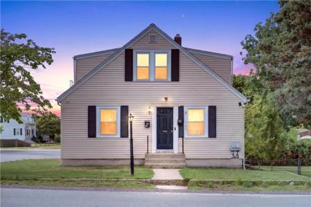 121 Central Avenue, Johnston, Rhode Island 02919, États-Unis