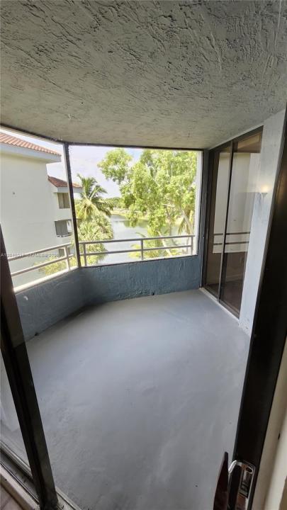 8305 SW 152nd Ave A-404, Miami, Florida 33193, Stati Uniti