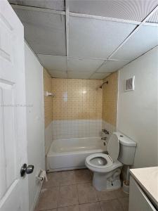 1756 NW 55th Ave 101, Lauderhill, Florida 33313, USA