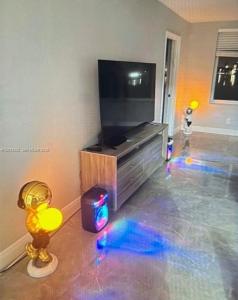 1150 NE 191st St 37, Miami, Florida 33179, Amerika Birleşik Devletleri