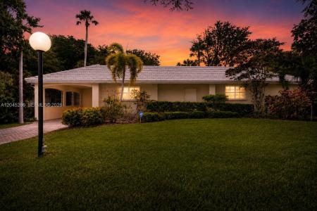 908 Cypress Ter V57, Pompano Beach, Florida 33069, USA