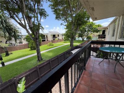 8303 SW 142nd Ave D206, Miami, Florida 33183, USA