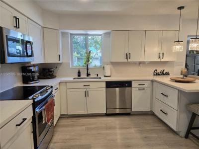 1131 N 75th Ave, Hollywood, Florida 33024, USA