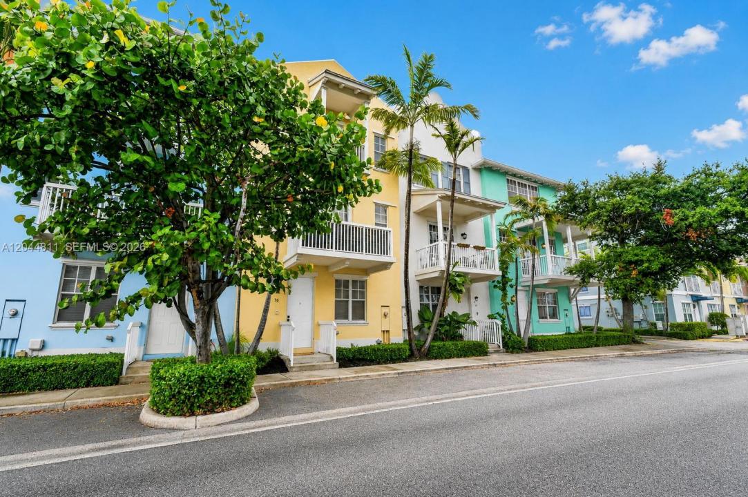 810 N 3rd Ave N 76, Lake Worth, Florida 33460, Stati Uniti