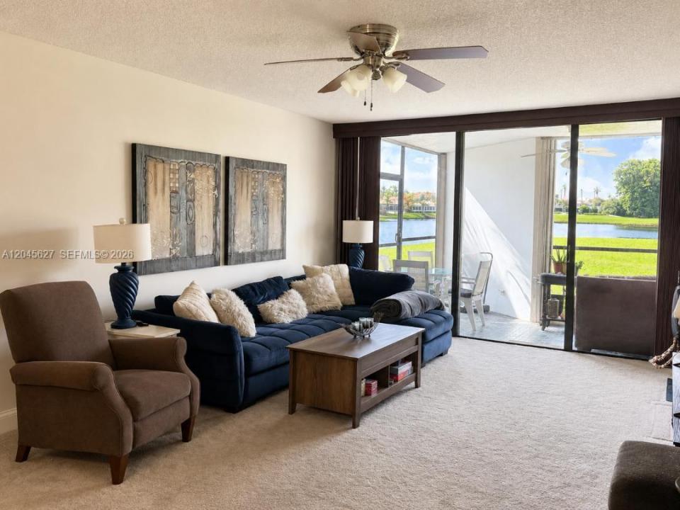 16325 Golf Club Rd 111, Weston, Floride 33326, États-Unis