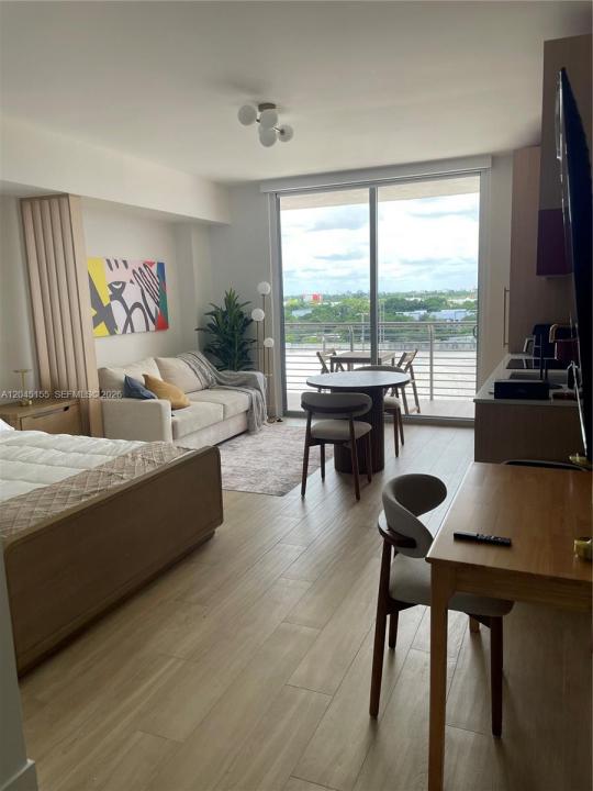 90 NE 32 819, Miami, 플로리다 33137, 미국