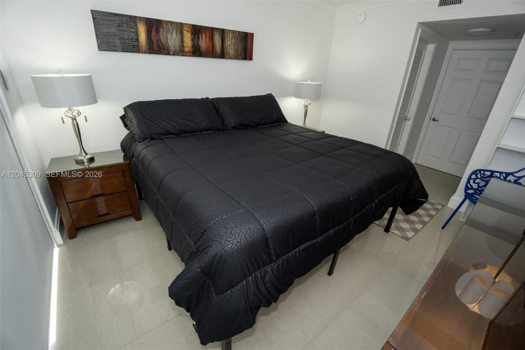 2951 S Bayshore Dr 716, Miami, Floride 33133, États-Unis