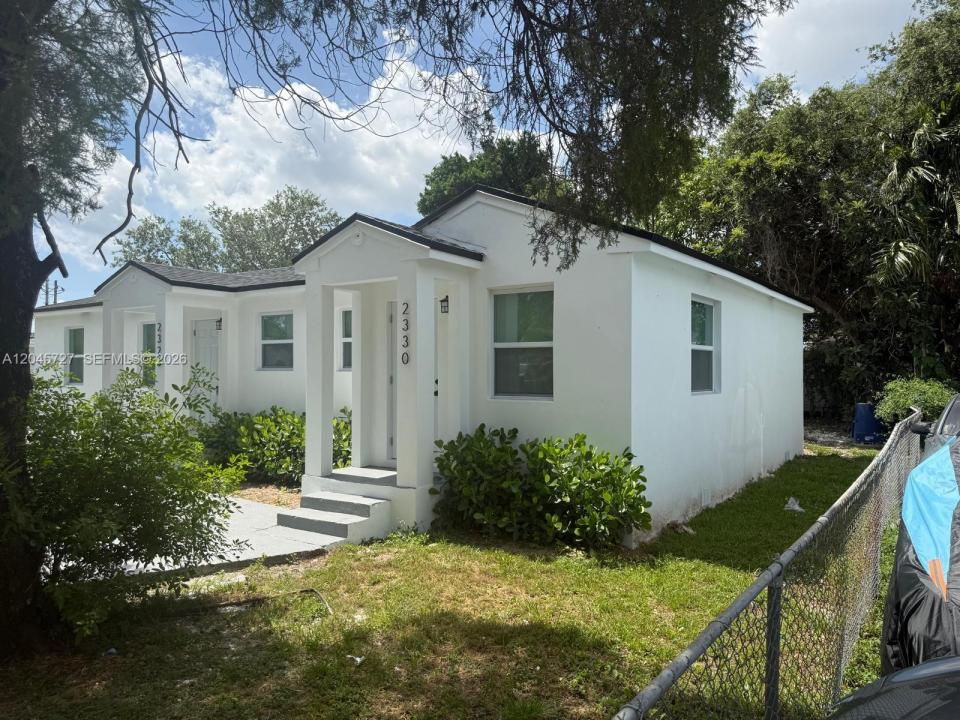 2328 NW 80th St, Miami, Florida 33147, USA