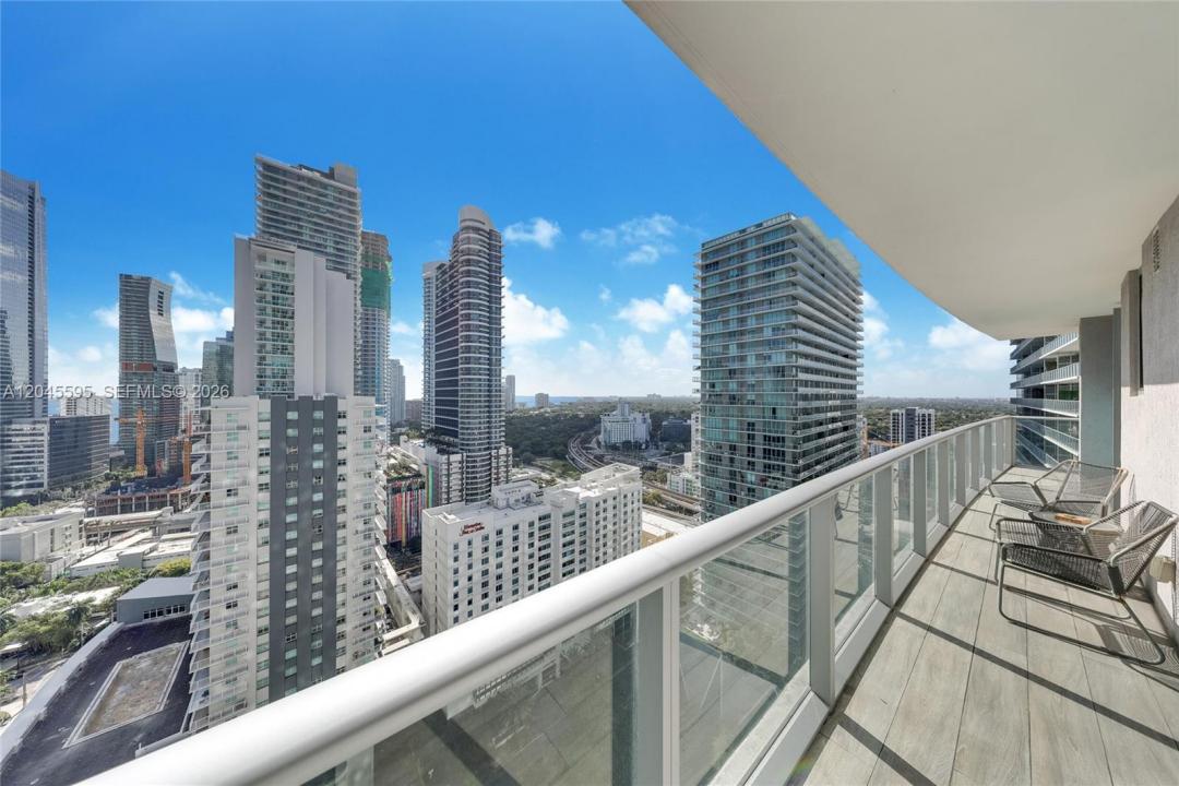 1100 S Miami Ave 2504, Miami, Florida 33130, USA