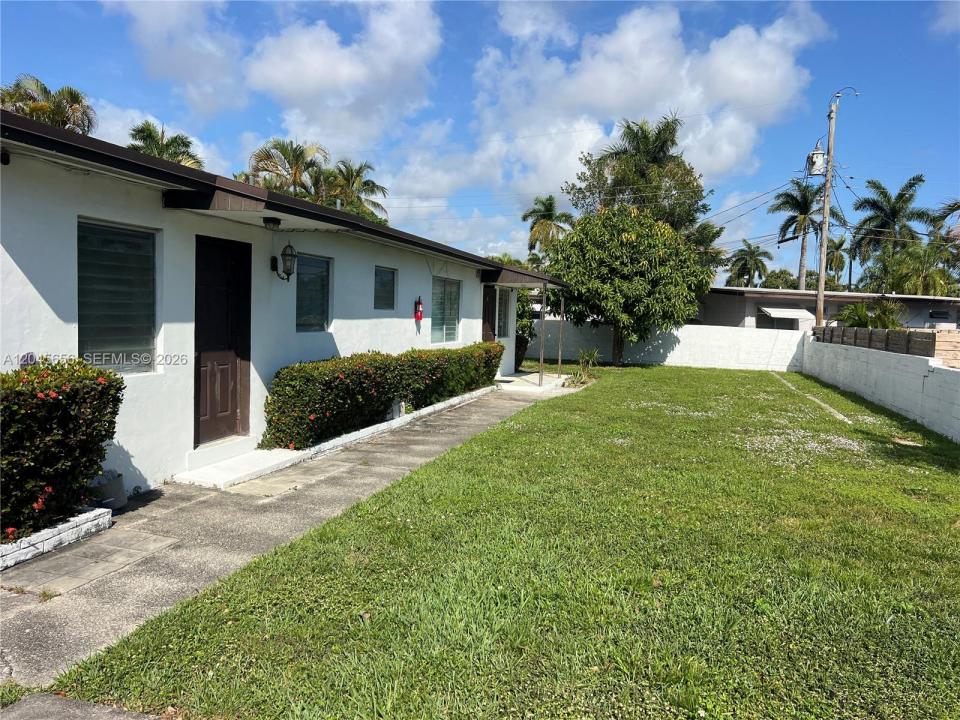 809 NE 2nd St unit 1-2, Hallandale Beach, Florida 33009, Stati Uniti