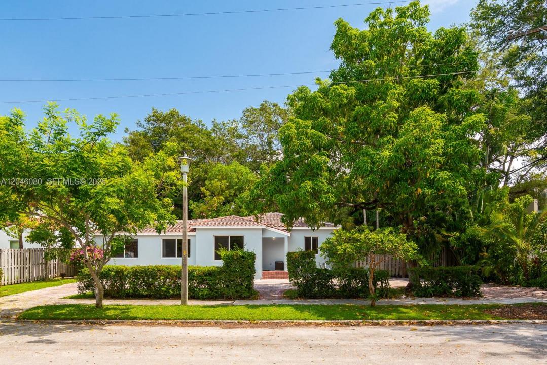 2215 Tequesta Ln, Miami, Florida 33133, Stati Uniti