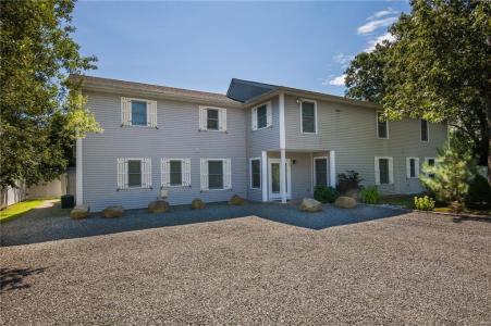 43 Inez Street, Narragansett, Rhode Island 02882, USA