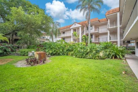 4720 SW 62nd Way 103, Davie, Florida 33314, USA