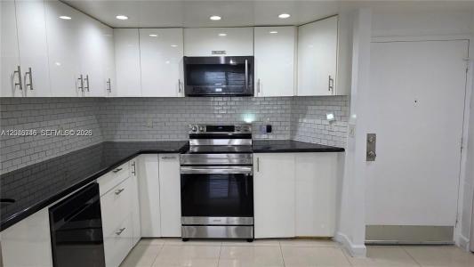 1351 NE Miami Gardens Dr 511E, Miami, Floride 33179, États-Unis
