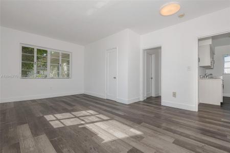 8340 Crespi Blvd 20, Miami Beach, Florida 33141, USA